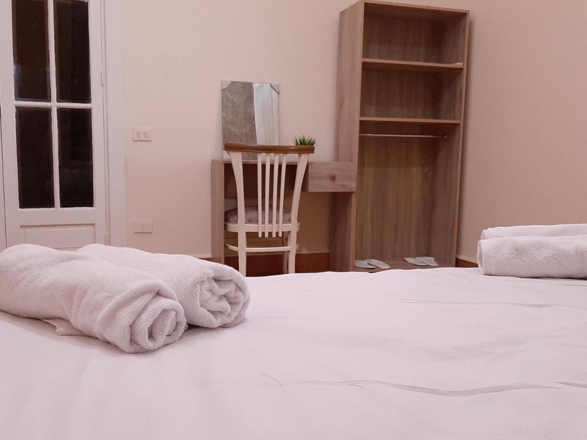 Royal Apartment In Talaat Harb Downtown Каир Экстерьер фото